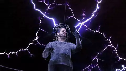 Balancing with automatic fee adjustments